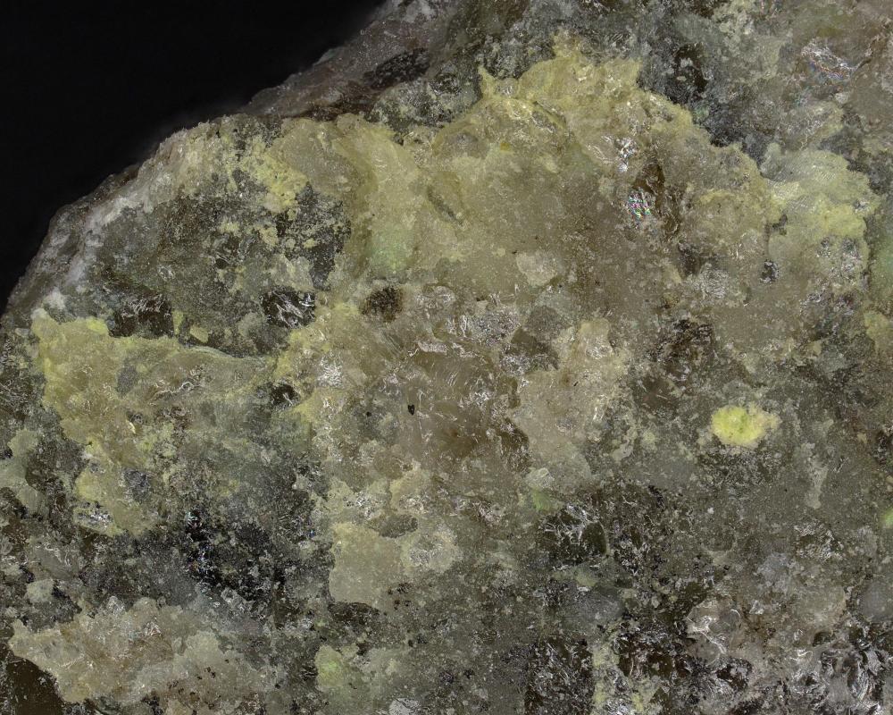 Becquerelite